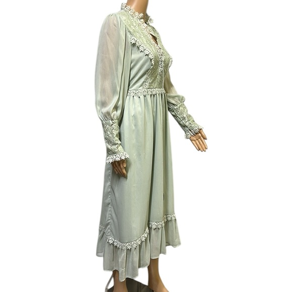 H&M Green Chiffon Crochet Lace Boho Prairie Midi Length Lined Dress Womens 10 - Picture 4 of 13
